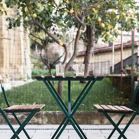 Maria Theresa Rooms & Garden Napoli Esterno foto